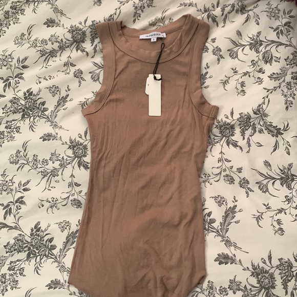 Racerback ribbed tank - Picture 2 of 2